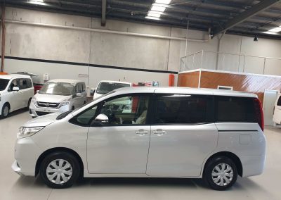 Toyota Voxy / Noah / Esquire – 80 Series (2015 to 2019)